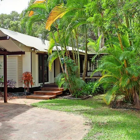 6 Orania Court Rainbow Shores Rainbow Beach Exterior photo